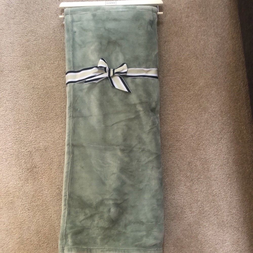 New Hunter Sage Green Plush Throw with Striped Ribbon